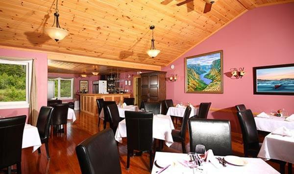 Norris Point 糖山旅馆酒店 外观 照片